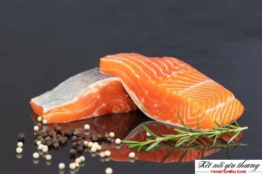 cá nhiều chất béo là nguồn cung cấp vitamin D dồi dào