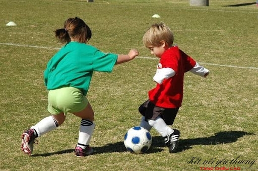 Vận động thể thao đúng cách giúp trẻ còi xương khỏe mạnh và cao lớn